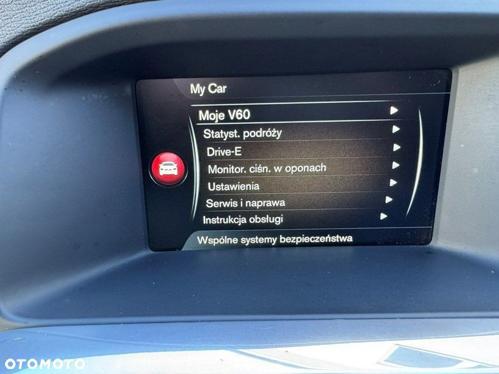 Volvo V60 Cross Country - 21