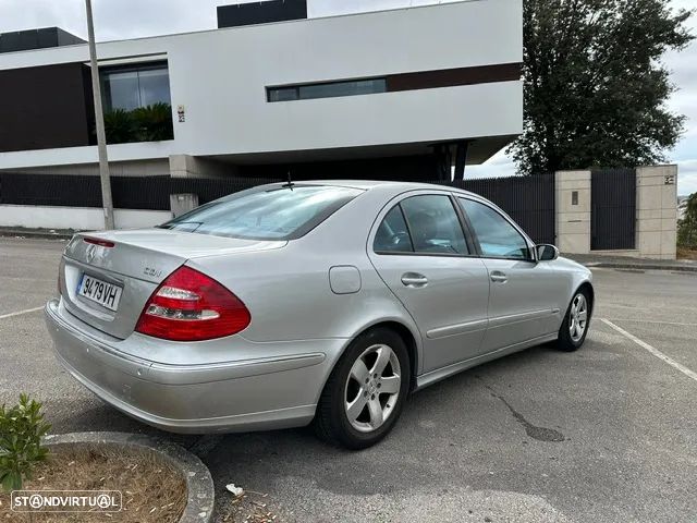 Mercedes-Benz E 270 - 5