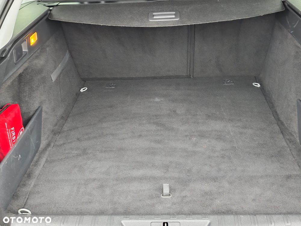 Peugeot 308 1.2 PureTech Active S&S - 26