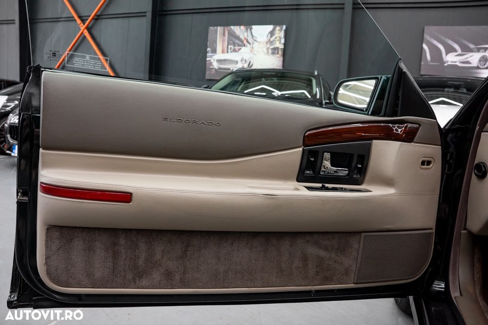Cadillac Eldorado - 38
