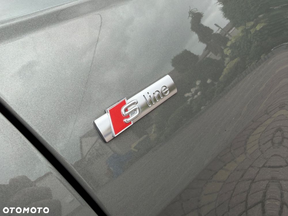 Audi A6 Avant 40 TDI quattro S tronic S line - 38