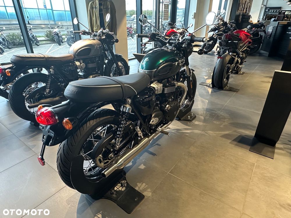 Triumph Bonneville - 6