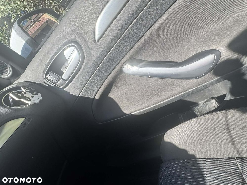 Ford Mondeo 2.0 Ghia - 19