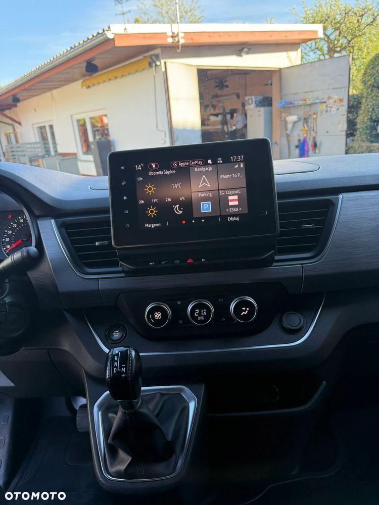 Renault Trafic Grand 2.0 dCi EDC - 27