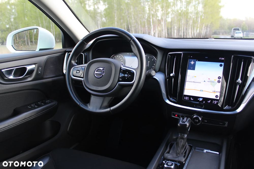 Volvo V60 Cross Country D4 AWD Geartronic - 39