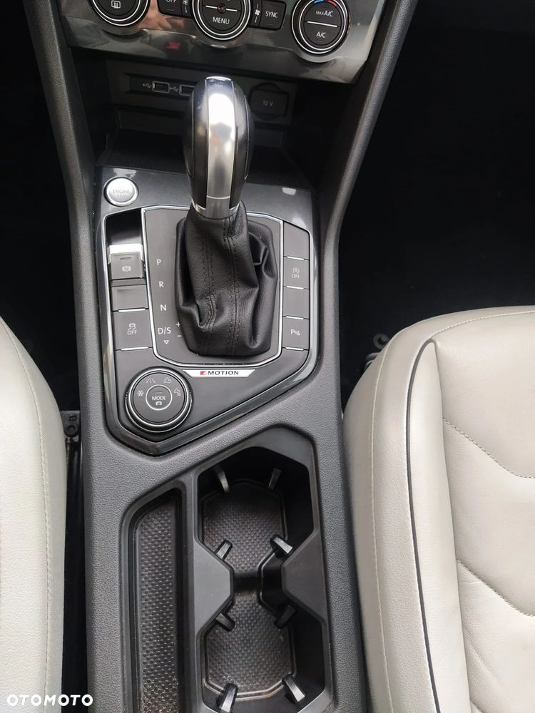 Volkswagen Tiguan Allspace 2.0 TSI 4Motion DSG Highline - 23