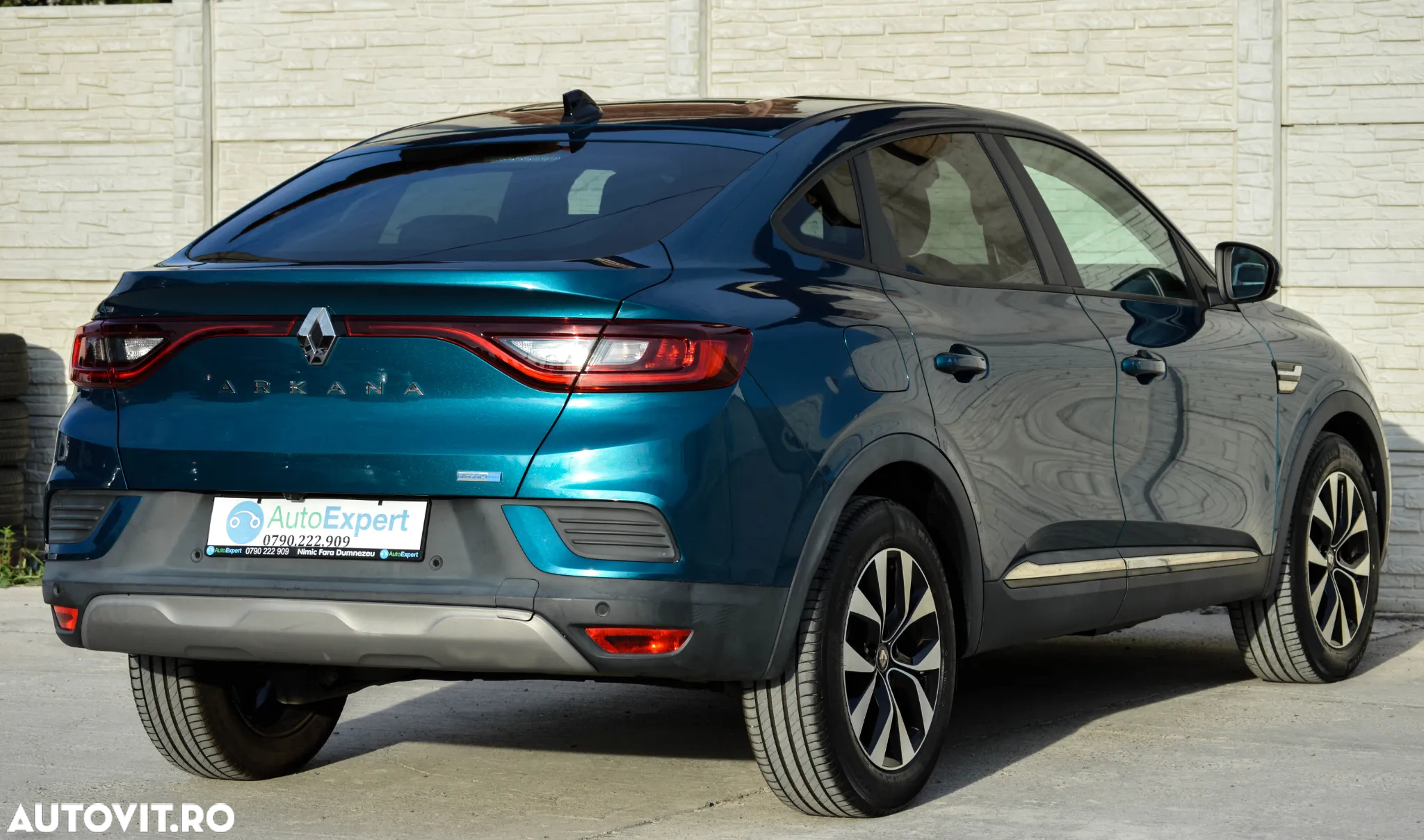 Renault Arkana E-TECH 145 Evolution - 18