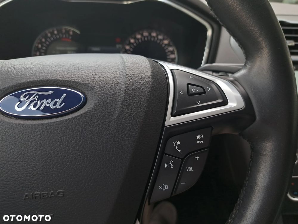 Ford Mondeo 1.5 EcoBoost Titanium - 24