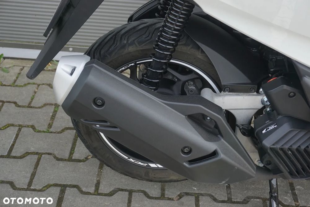 Honda PCX - 12