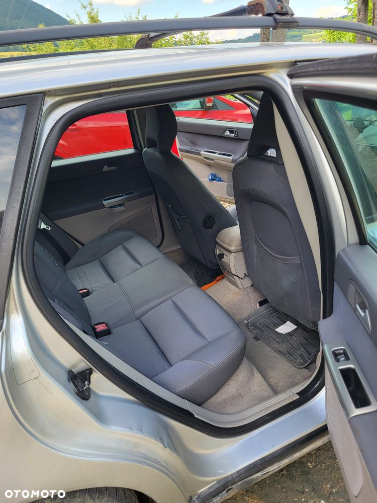 Volvo V50 - 11