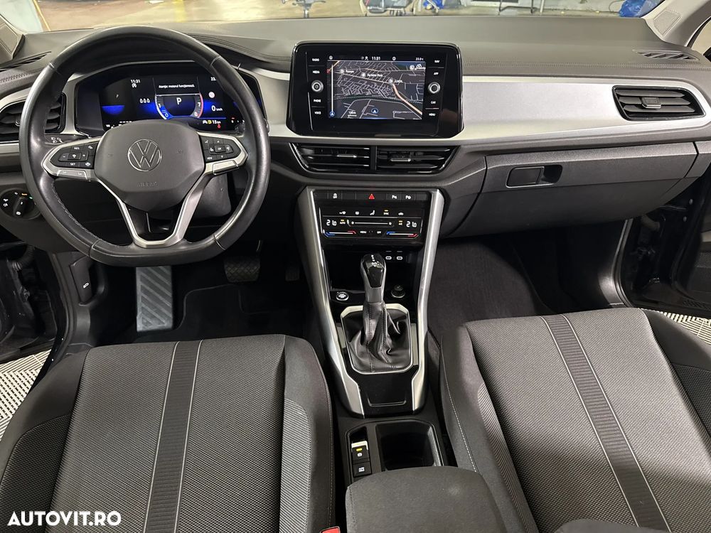 Volkswagen T-Roc - 10