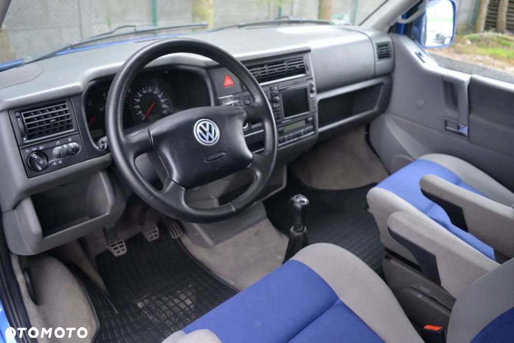 Volkswagen Multivan - 19