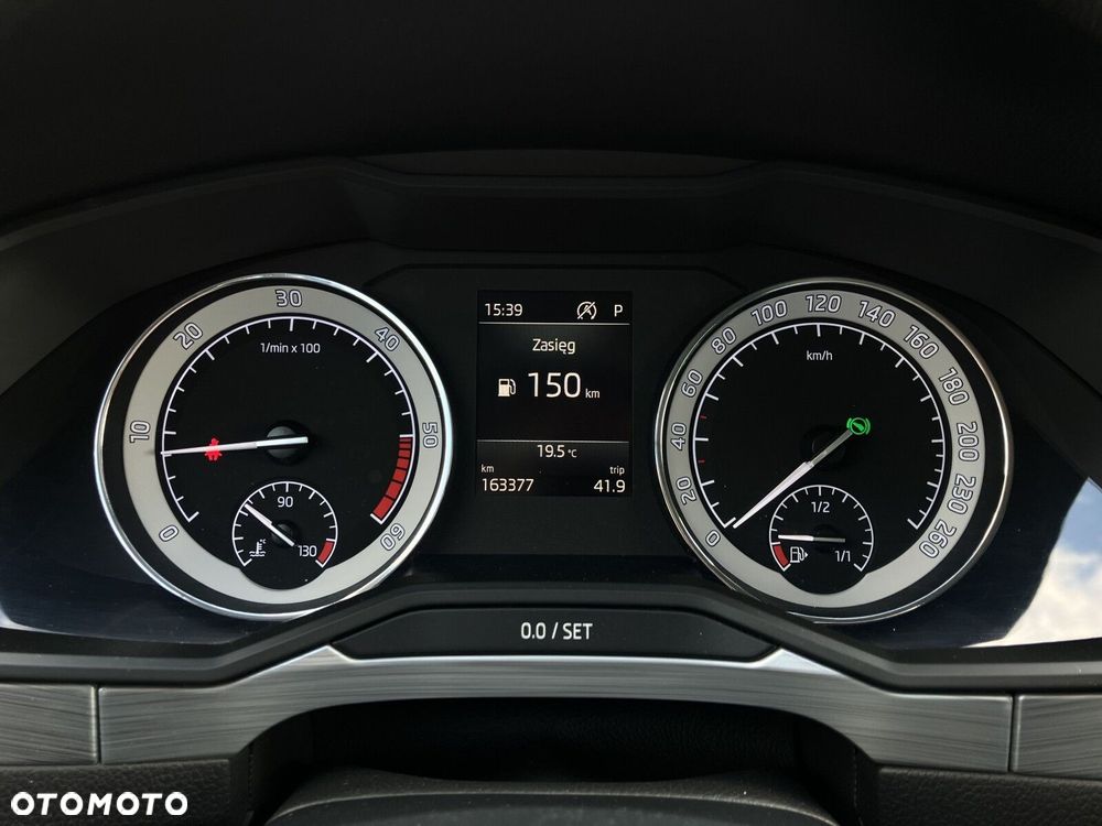 Skoda Superb 2.0 TDI SCR Ambition DSG - 15