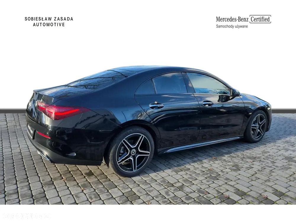Mercedes-Benz CLA 180 7G-DCT - 4