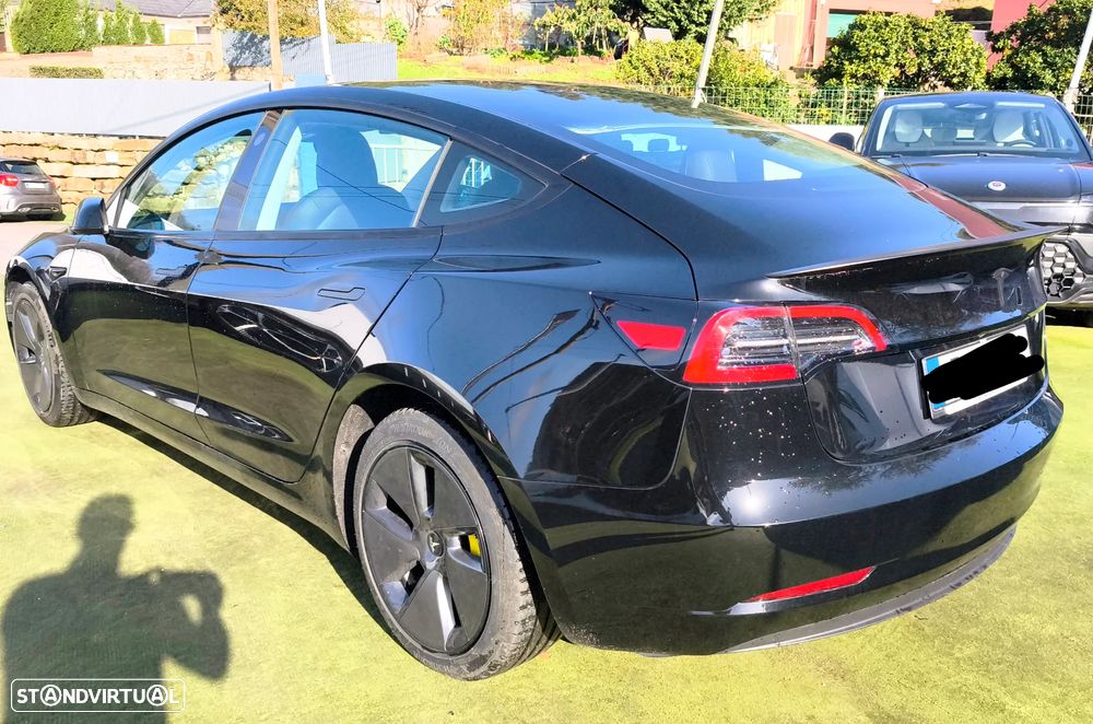 Tesla Model 3 Standard Range Plus RWD - 2