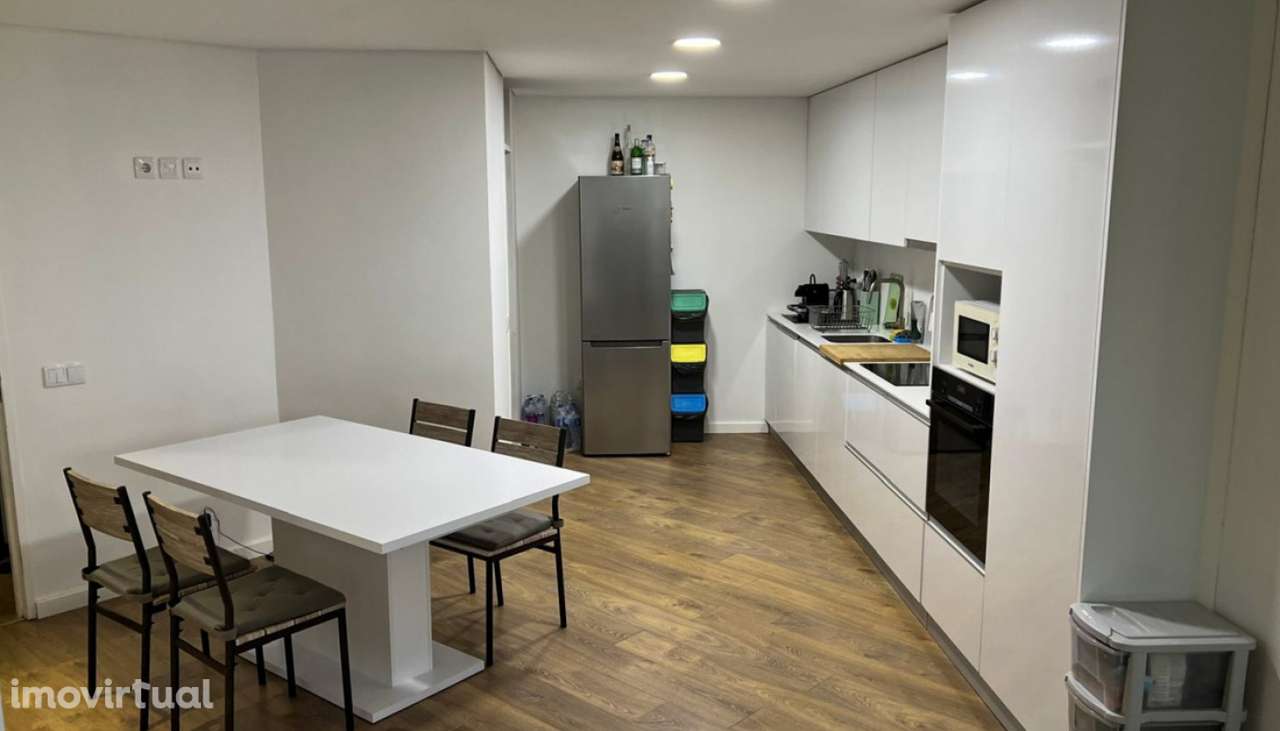 Venda de Apartamento T3 com garagem para 2 carros, Sta Maria Maior, Vi - Grande imagem: 3/31