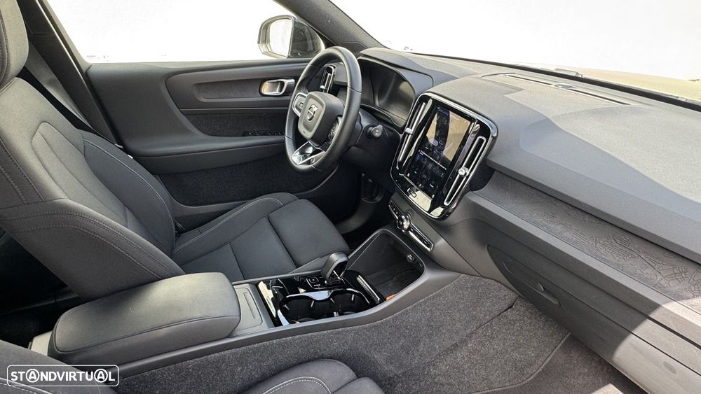 Volvo XC 40 Recharge Plus - 9