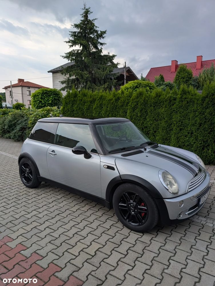 MINI Cooper Standard - 2