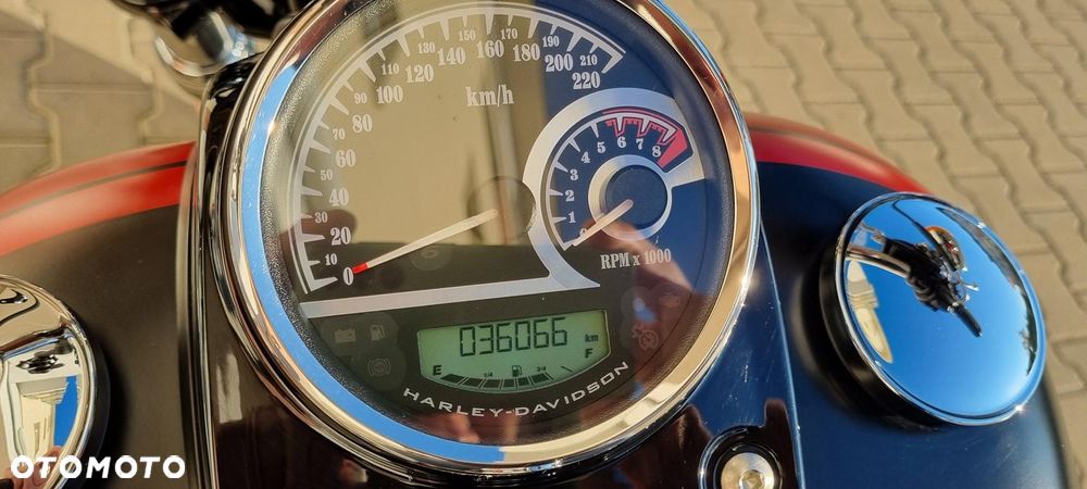 Harley-Davidson Dyna Fat Bob - 14