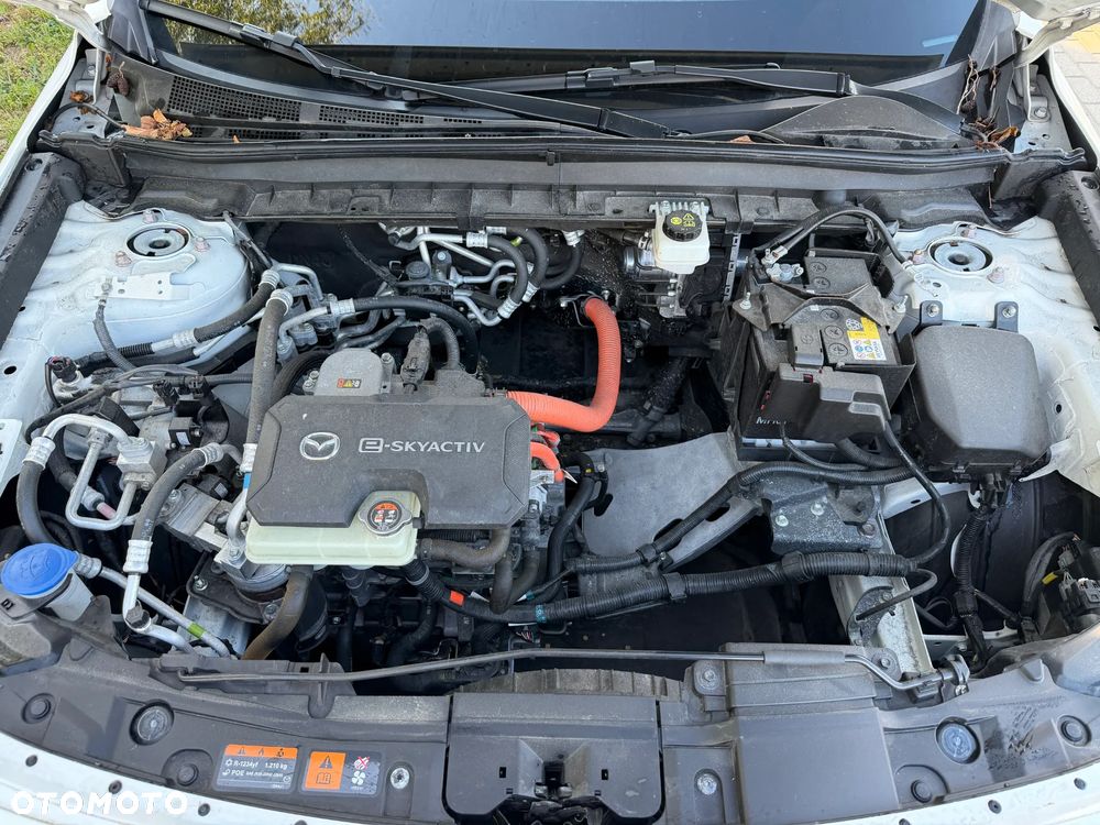 Mazda MX-30 e-SKYACTIV PRIME-LINE - 32