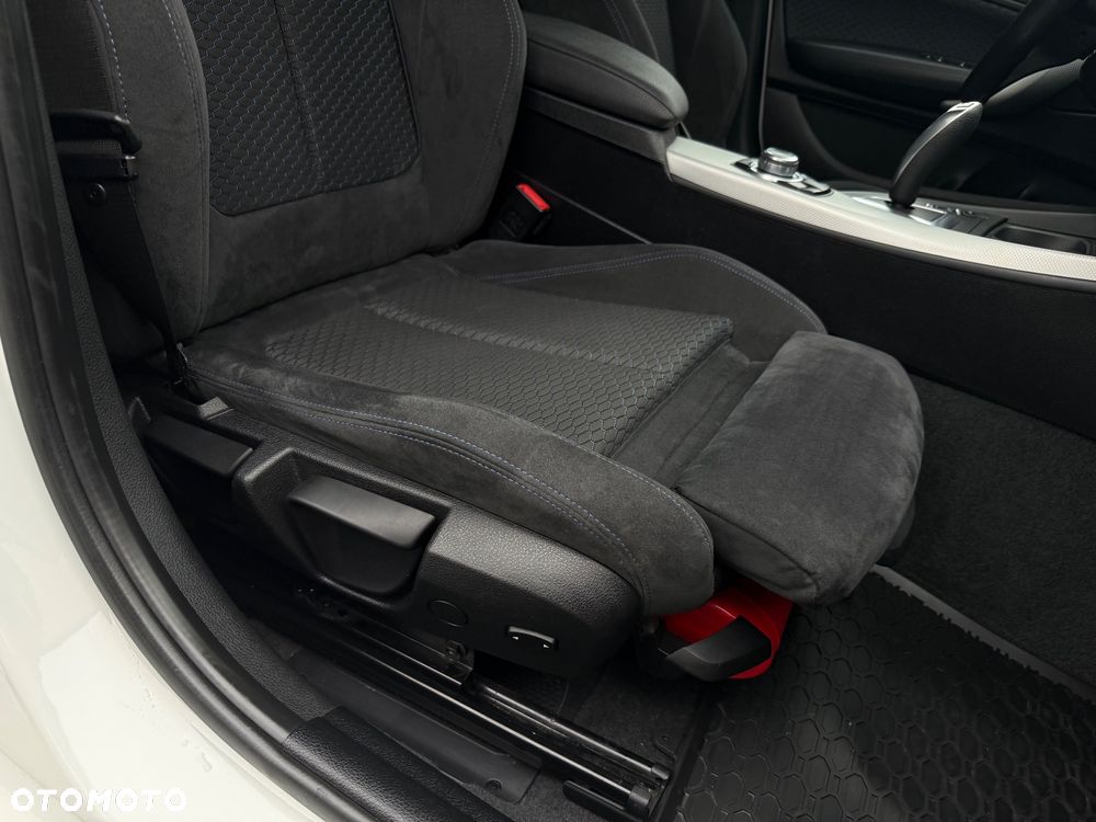 BMW Seria 1 118d M Sport - 29