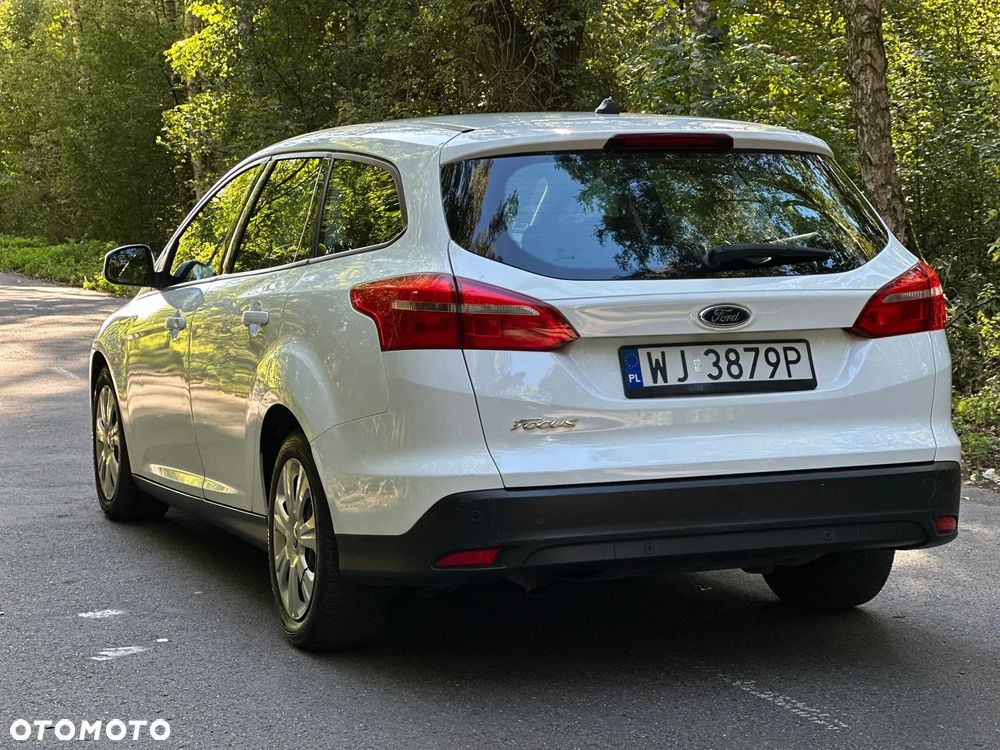 Ford Focus 1.5 TDCi ECOnetic 88g Start-Stopp-System Business - 3