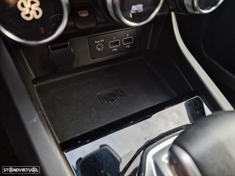 Renault Arkana 1.6 E-Tech R.S.Line - 32