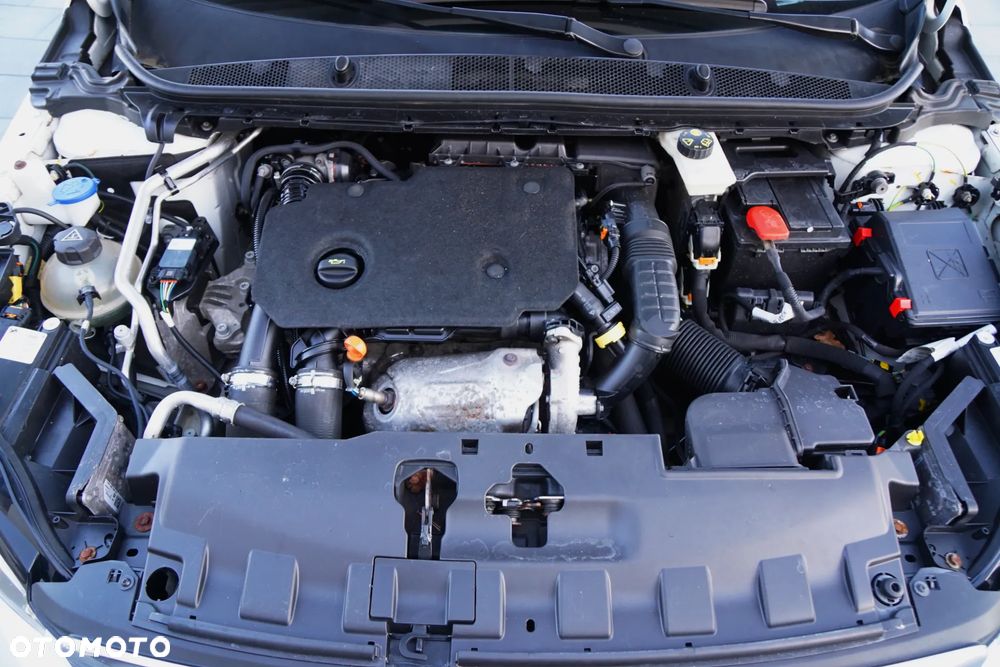 Peugeot 308 BlueHDi 130 Stop & Start Allure Business-Paket - 40