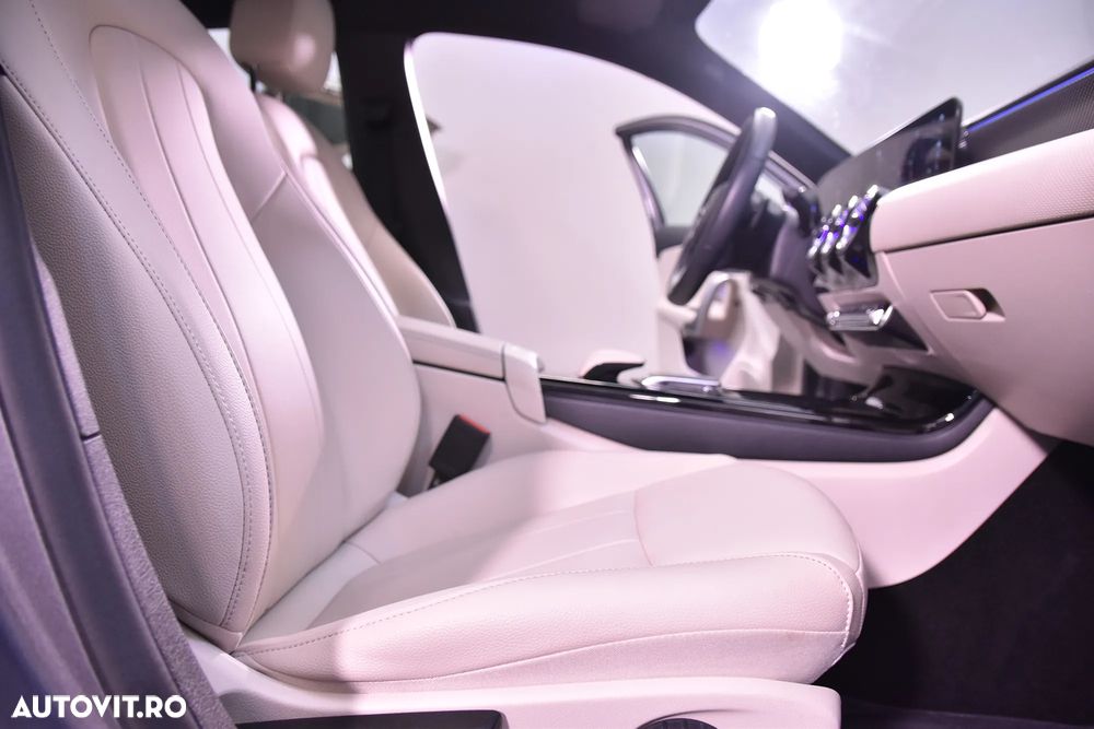 Mercedes-Benz A 180 7G-DCT - 8