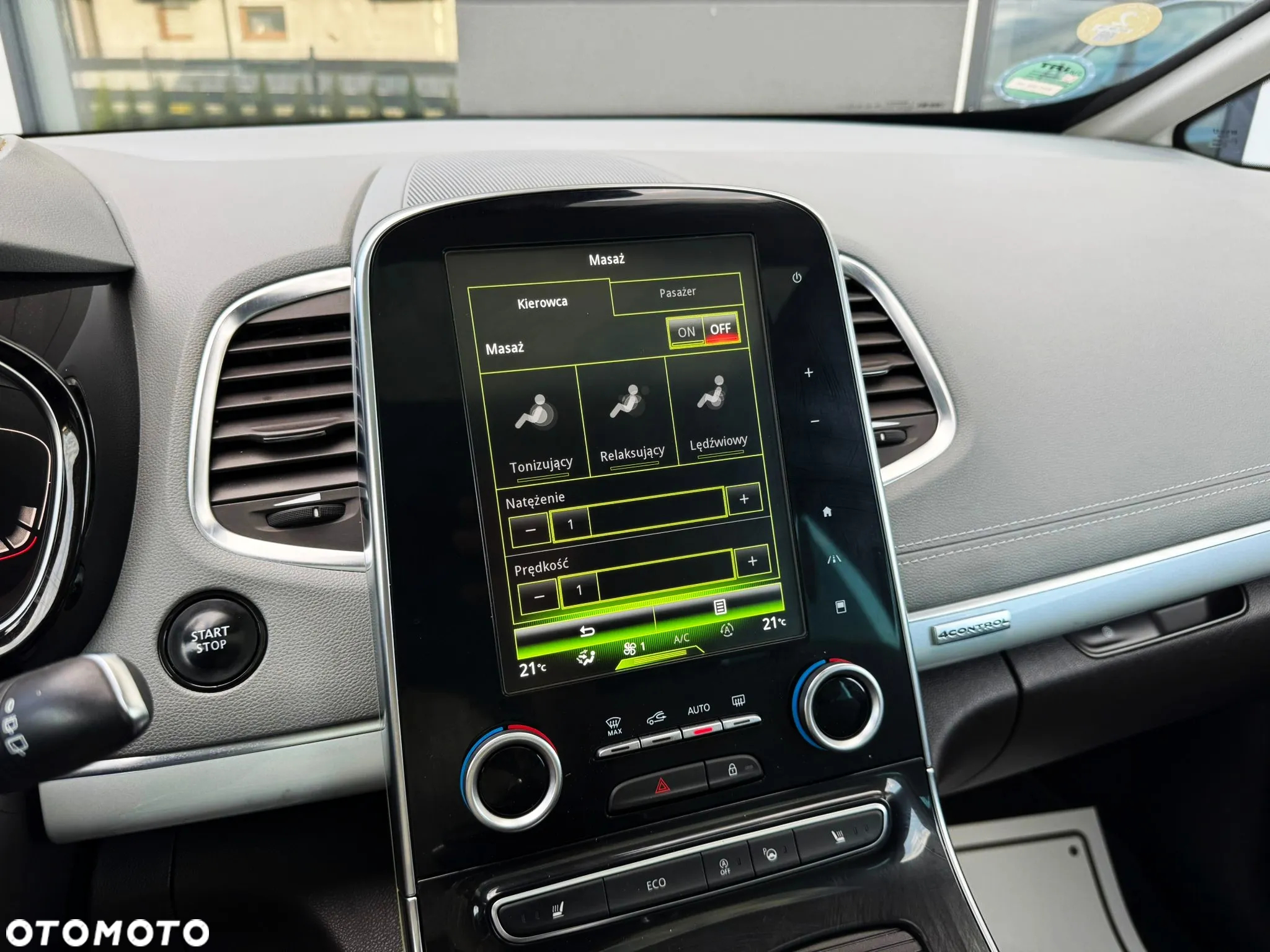Renault Espace 1.6 dCi Energy Initiale Paris EDC 7os - 17