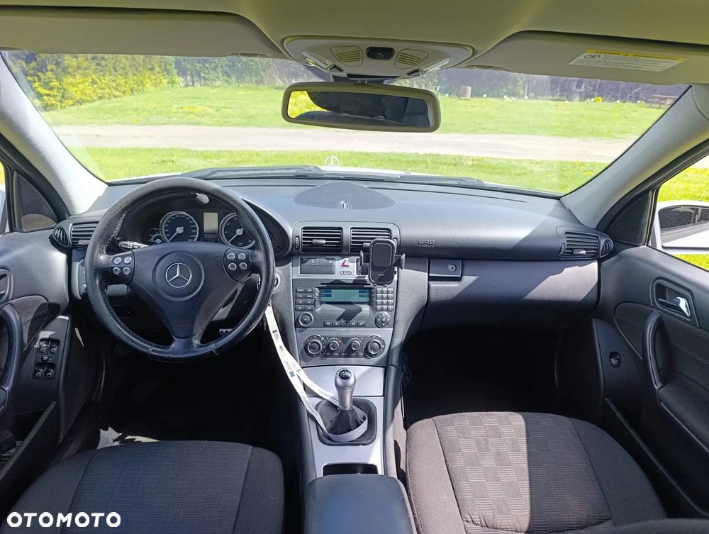 Mercedes-Benz Klasa C 180 Kompressor Classic Sport Edition - 4