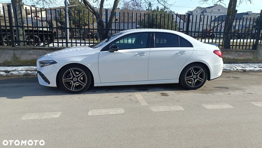 Mercedes-Benz Klasa A 180 7G-DCT AMG Line - 8