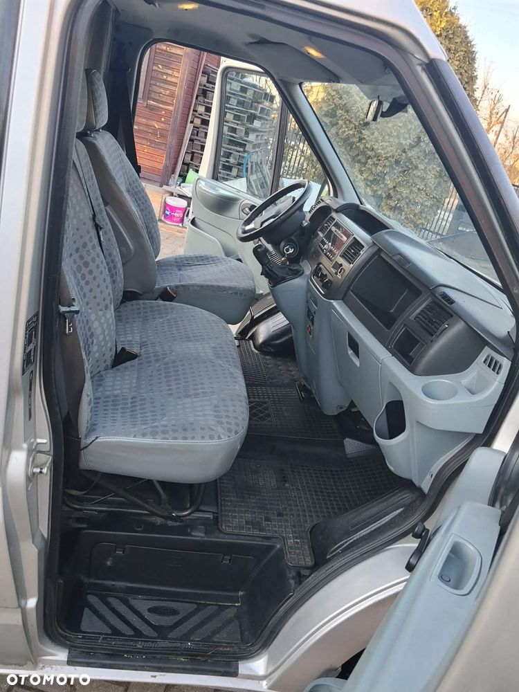Ford Transit - 10