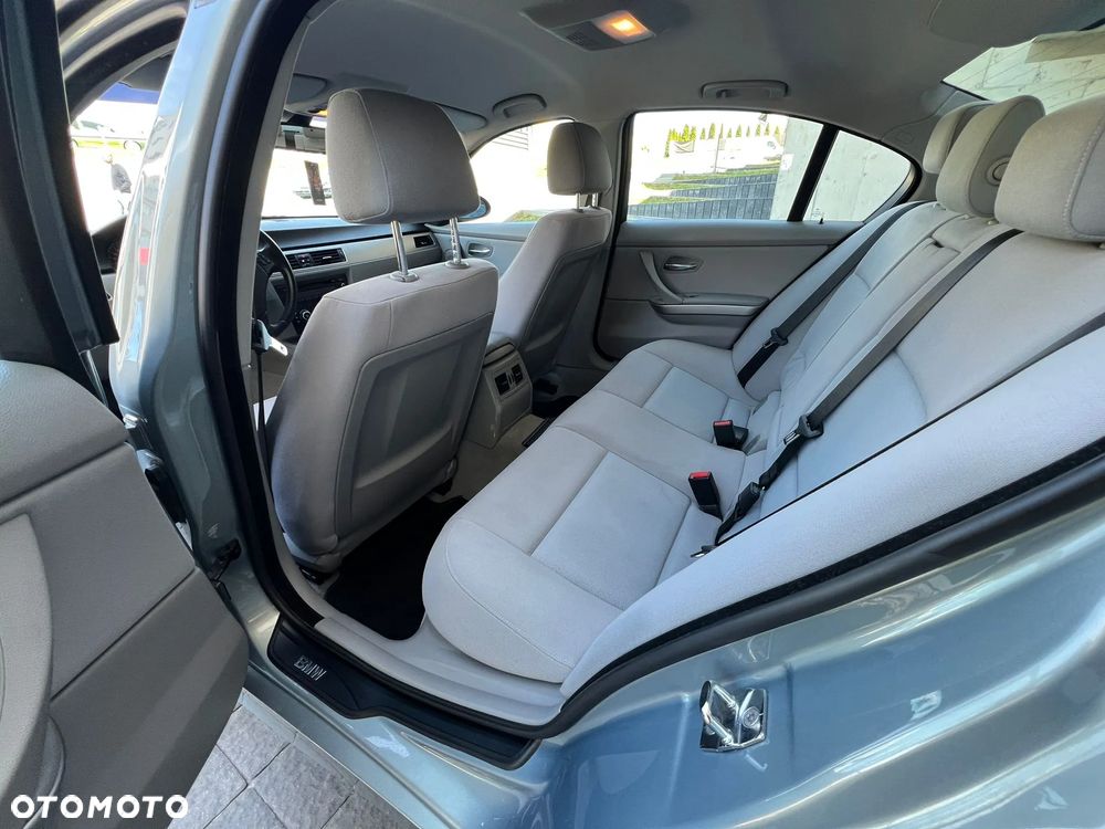 BMW Seria 3 - 21