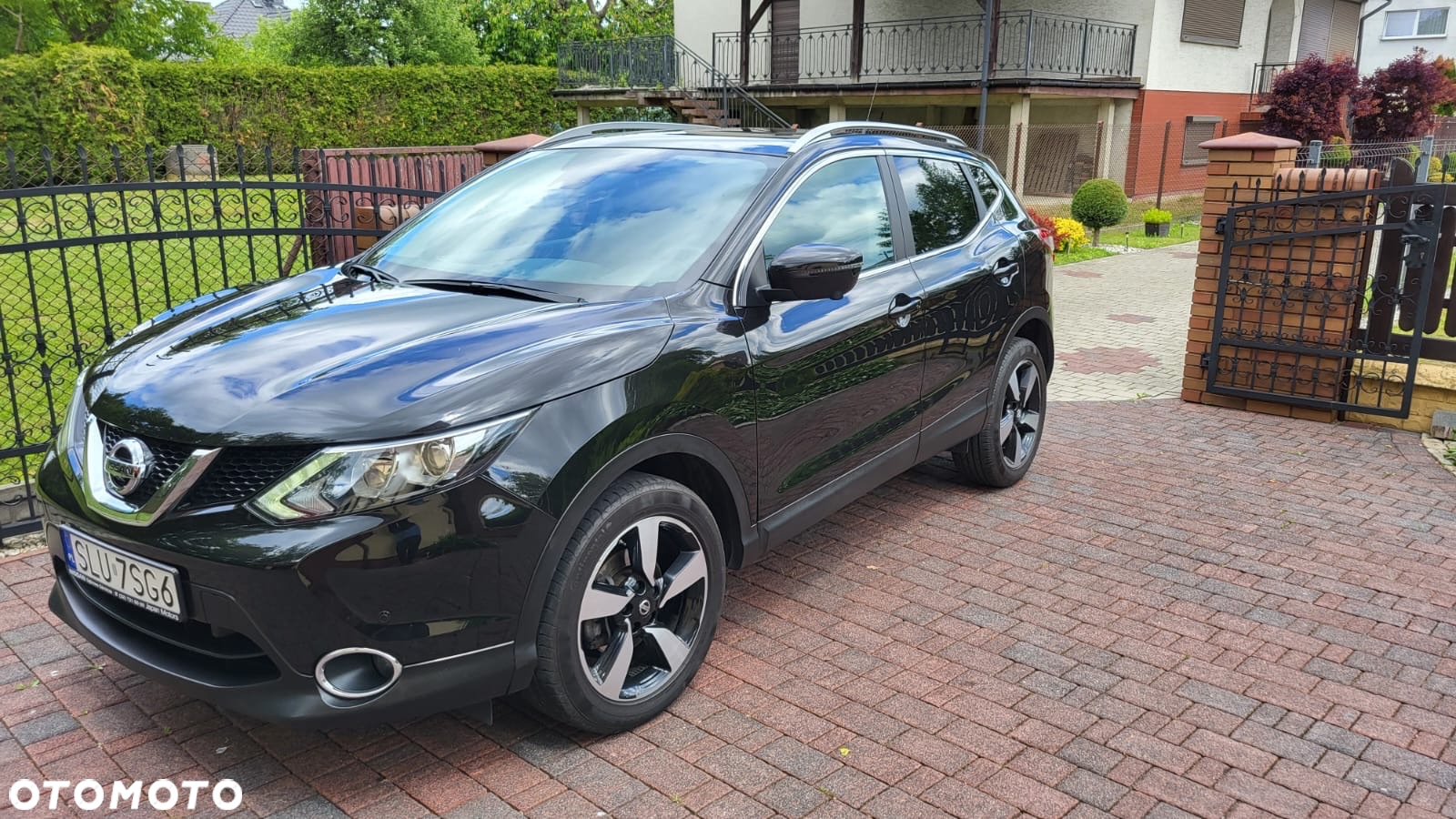 Nissan Qashqai - 2