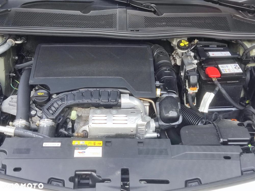 Opel Astra 1.2 Turbo GS Line - 26