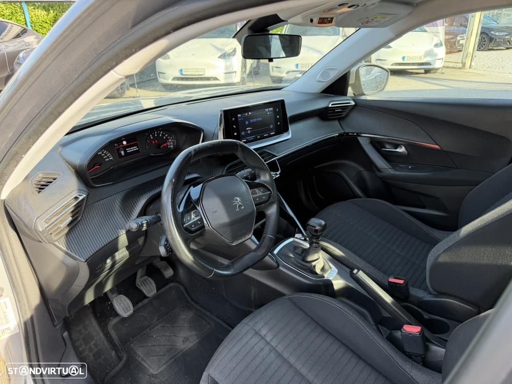 Peugeot 2008 1.2 PureTech Allure Pack - 5
