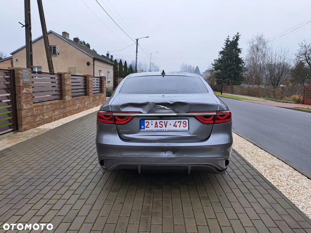 Jaguar XF D200 R-Dynamic HSE - 20