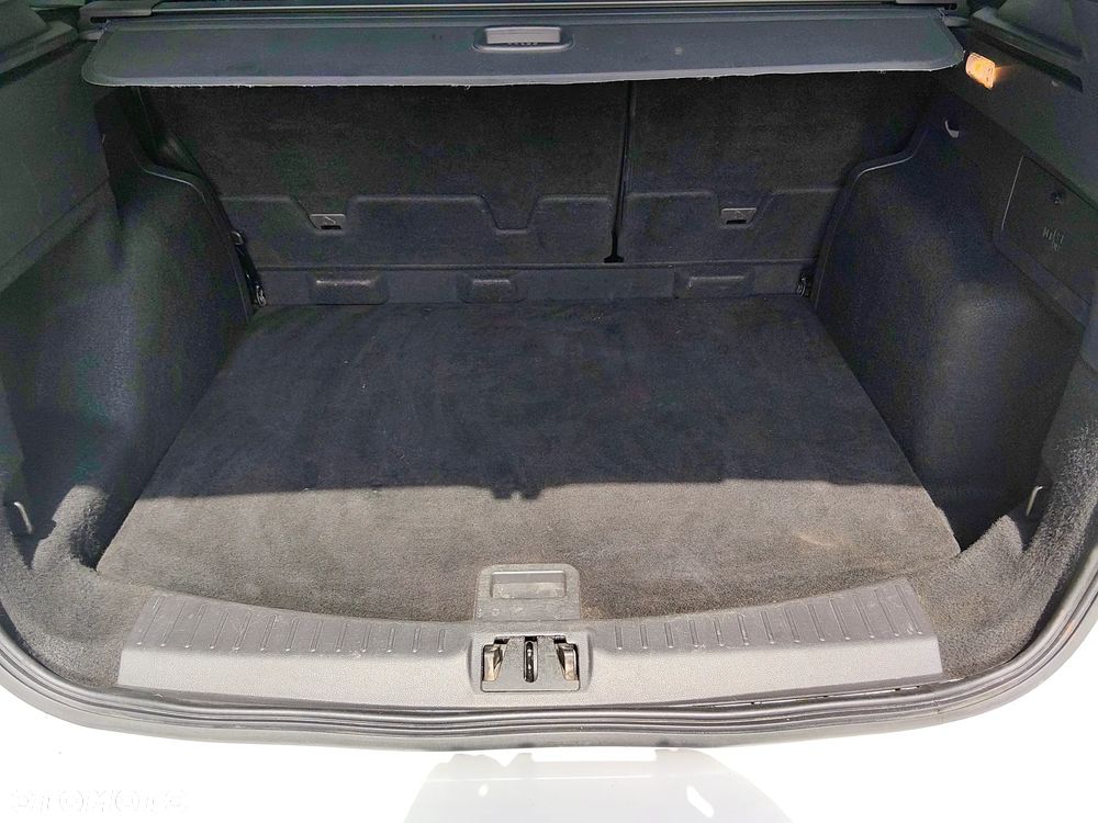 Ford Kuga 2.0 TDCi FWD ST-Line - 15