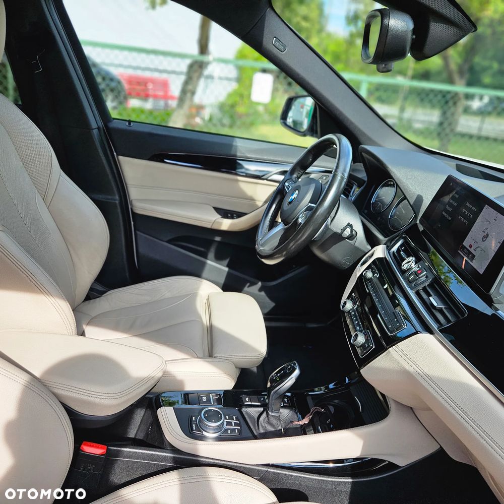 BMW X1 xDrive20i M Sport - 24