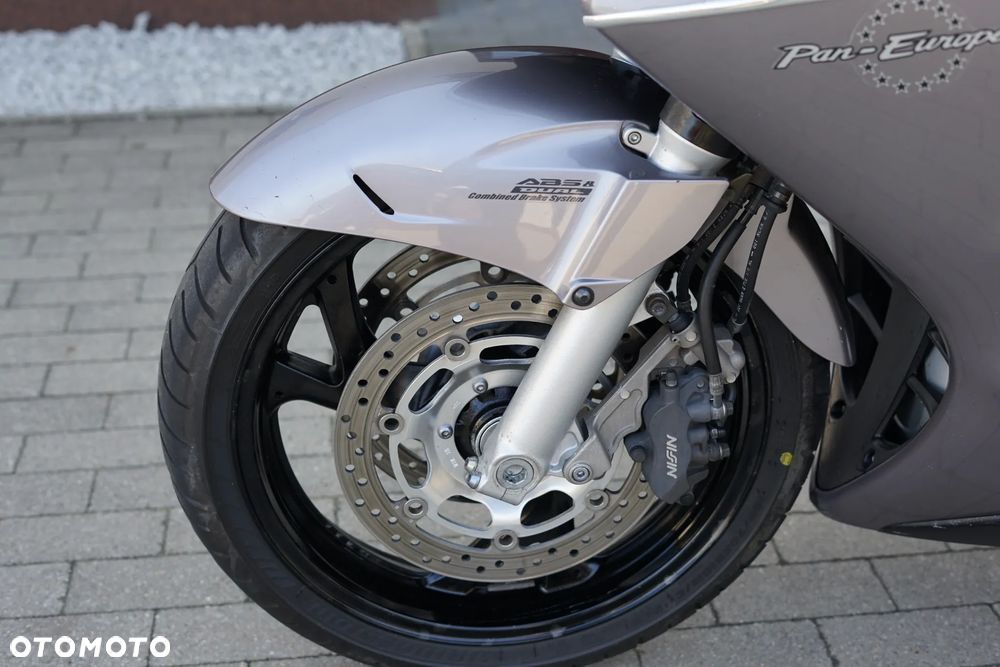 Honda ST - 30
