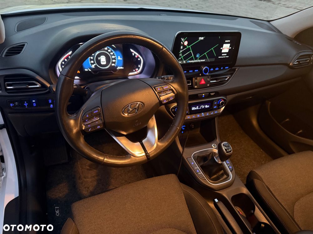 Hyundai i30 - 23