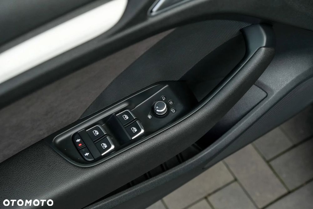 Audi A3 Sportback 2.0 TDI (clean diesel) S line Sportpaket - 18