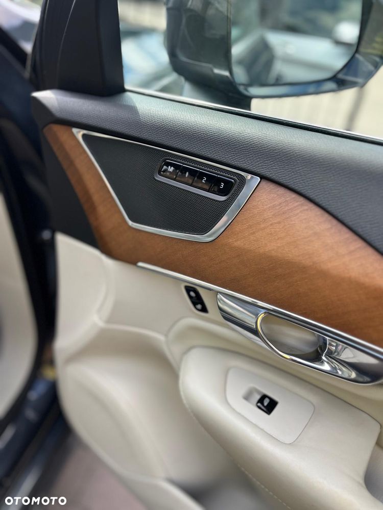 Volvo XC 90 D5 AWD Geartronic Inscription - 18
