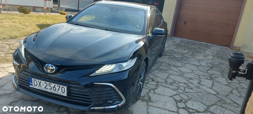 Toyota Camry ver-2-5-hybrid-executive-cvt - 2