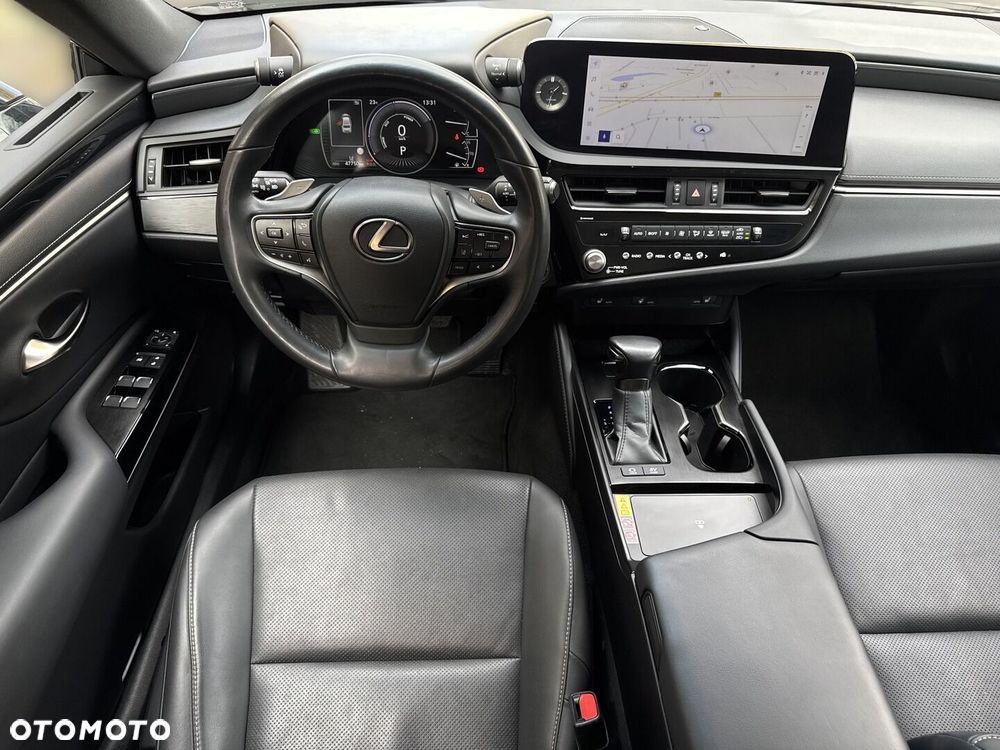 Lexus ES 300h Business Edition - 3