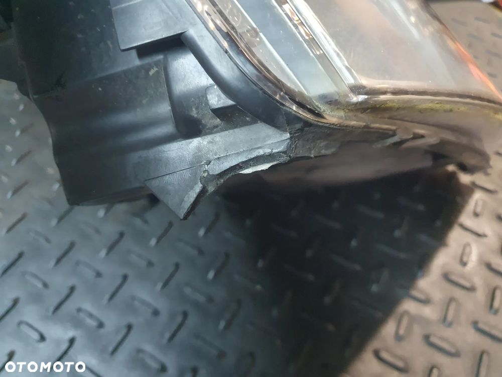FIAT PANDA II REFLEKTOR LAMPA PRAWY PRZÓD - 4