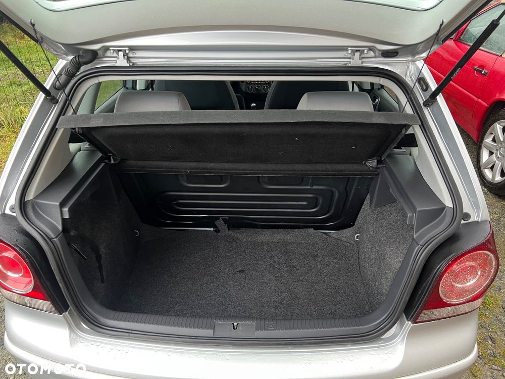 Volkswagen Polo 1.4 TDI DPF BlueMotion - 17