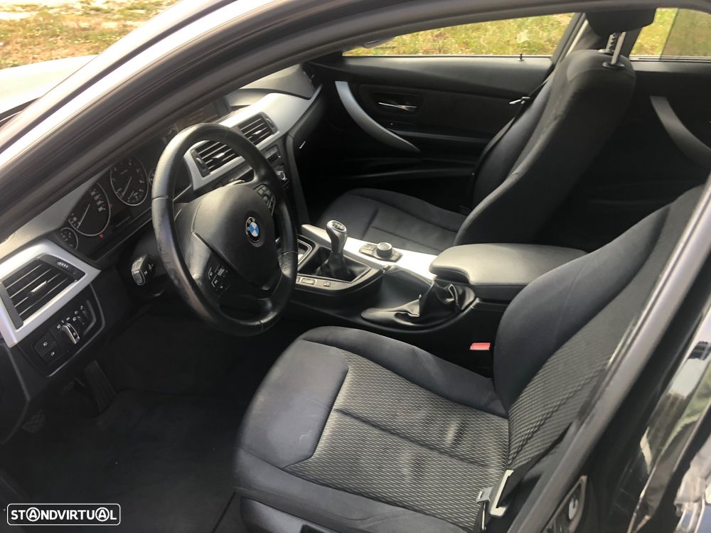BMW 320 d - 6