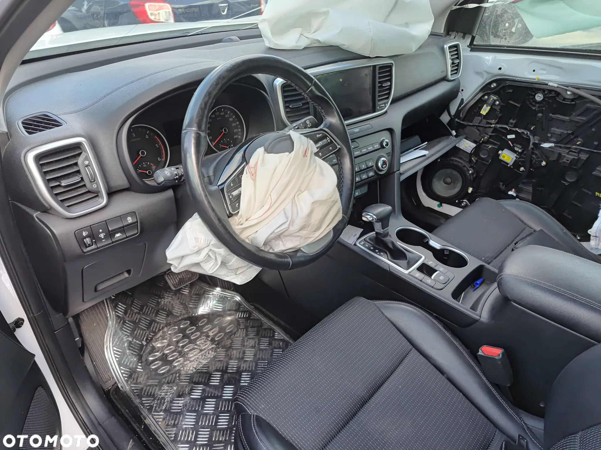 Kia Sportage 1.6 CRDI L Business Line 2WD DCT - 12